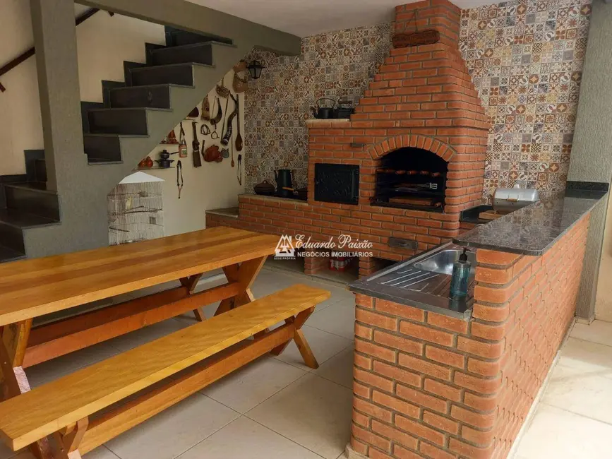 Sobrado com 4 quartos à venda, 250m2 em Parque Continental II, Guarulhos - SP - imagem 7 Foto 7 de Sobrado com 4 quartos à venda, 250m2 em Parque Continental II, Guarulhos - SP