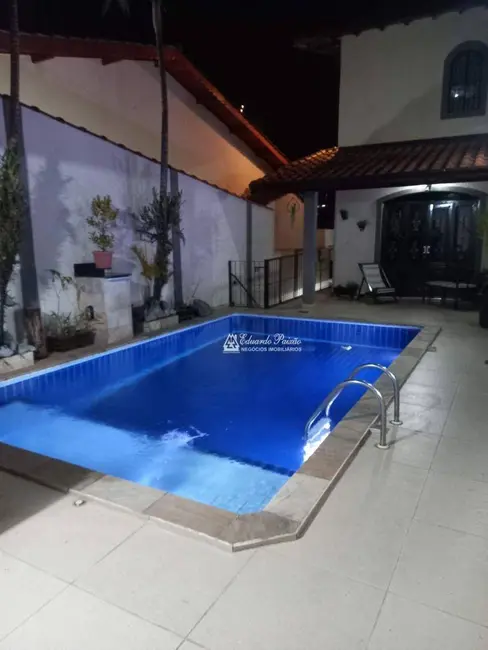 Sobrado com 4 quartos à venda, 250m2 em Parque Continental II, Guarulhos - SP - imagem 5 Foto 5 de Sobrado com 4 quartos à venda, 250m2 em Parque Continental II, Guarulhos - SP