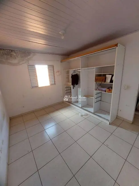 Foto 2 de Casa com 6 quartos para alugar, 250m2 em Jardim Valéria, Guarulhos - SP