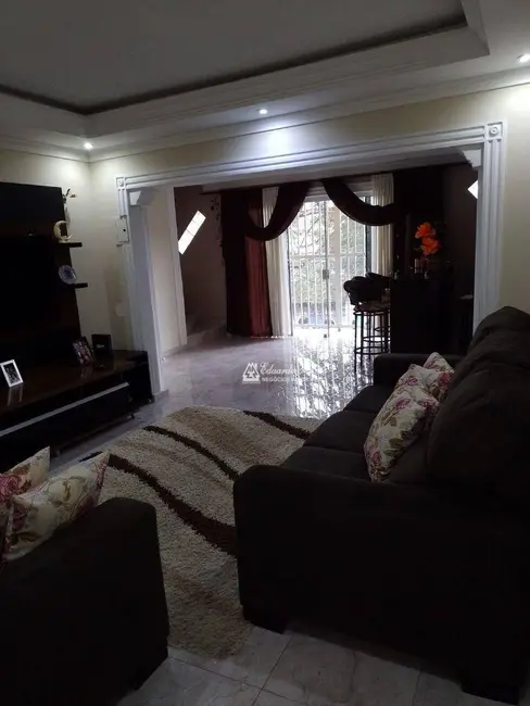 Sobrado com 4 quartos à venda, 125m2 em Jardim Nova Ipanema, Guarulhos - SP - imagem 6 Foto 6 de Sobrado com 4 quartos à venda, 125m2 em Jardim Nova Ipanema, Guarulhos - SP