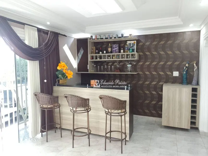 Sobrado com 4 quartos à venda, 125m2 em Jardim Nova Ipanema, Guarulhos - SP - imagem 4 Foto 4 de Sobrado com 4 quartos à venda, 125m2 em Jardim Nova Ipanema, Guarulhos - SP