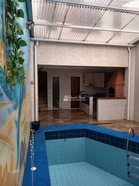 Foto 1 de Sobrado com 3 quartos à venda, 150m2 em Jardim Santa Mena, Guarulhos - SP