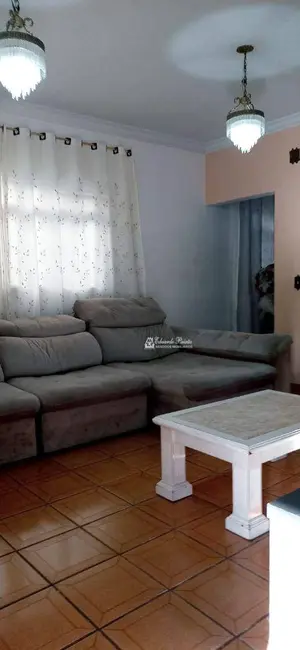 Sobrado com 3 quartos à venda, 125m2 em Jardim Iporanga, Guarulhos - SP - imagem 4 Foto 4 de Sobrado com 3 quartos à venda, 125m2 em Jardim Iporanga, Guarulhos - SP