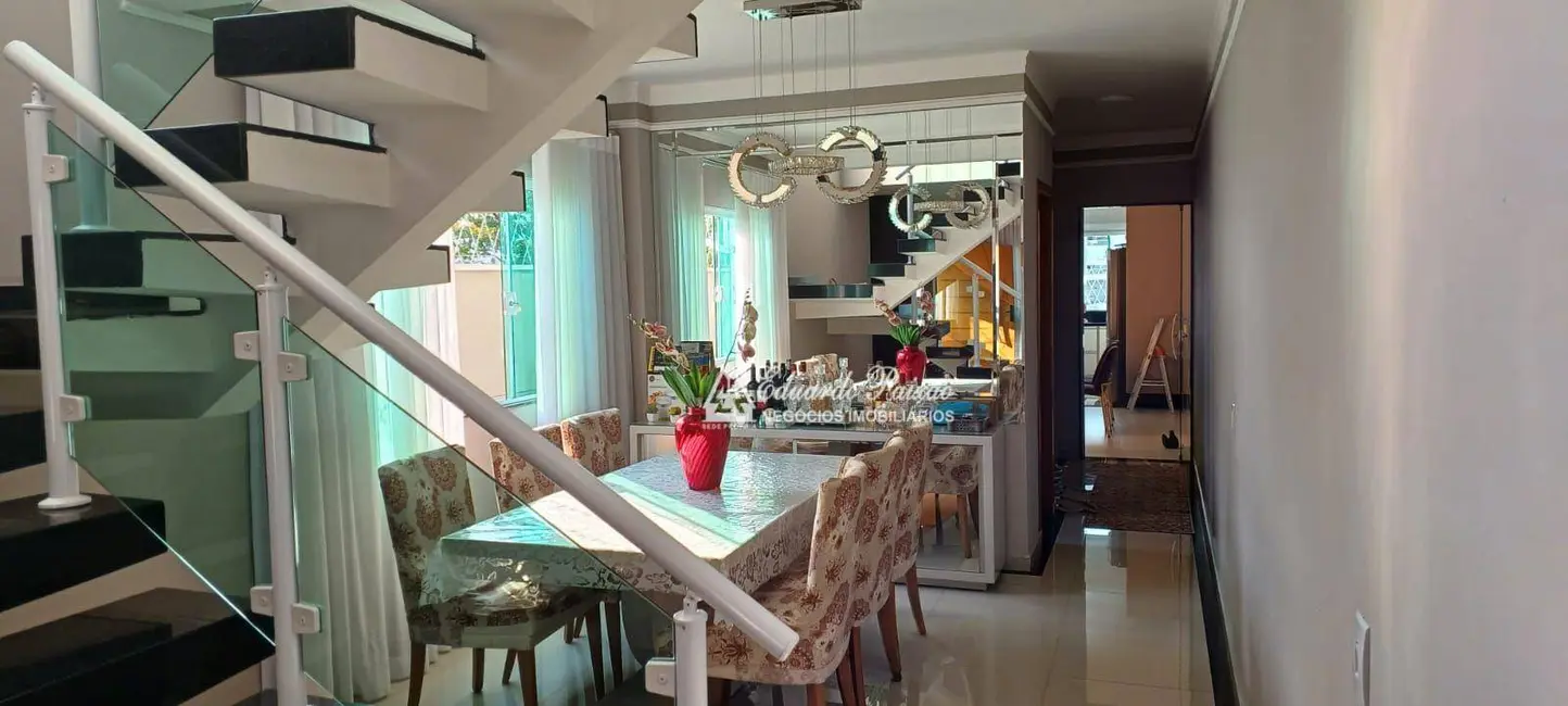 Sobrado com 3 quartos à venda, 184m2 em Vila Milton, Guarulhos - SP - imagem 5 Foto 5 de Sobrado com 3 quartos à venda, 184m2 em Vila Milton, Guarulhos - SP