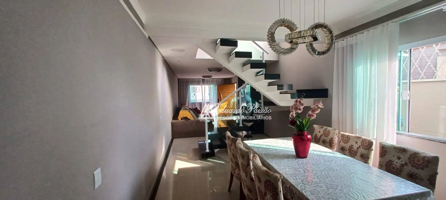 Sobrado com 3 quartos à venda, 184m2 em Vila Milton, Guarulhos - SP - imagem 8 Foto 8 de Sobrado com 3 quartos à venda, 184m2 em Vila Milton, Guarulhos - SP