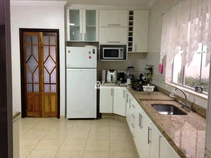 Foto 5 de Sobrado com 3 quartos à venda, 281m2 em Jardim Palmira, Guarulhos - SP