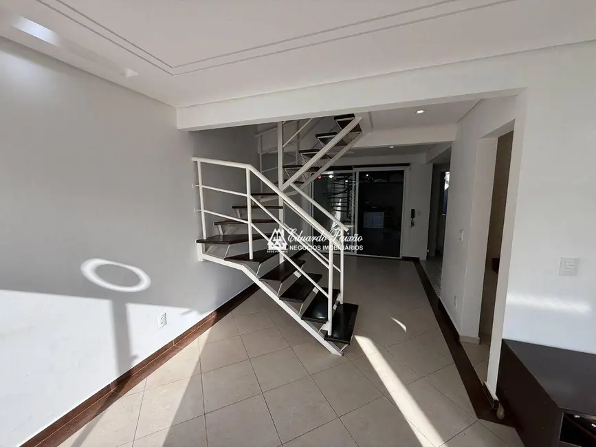 Foto 3 de Sobrado com 3 quartos à venda, 100m2 em Parque Renato Maia, Guarulhos - SP