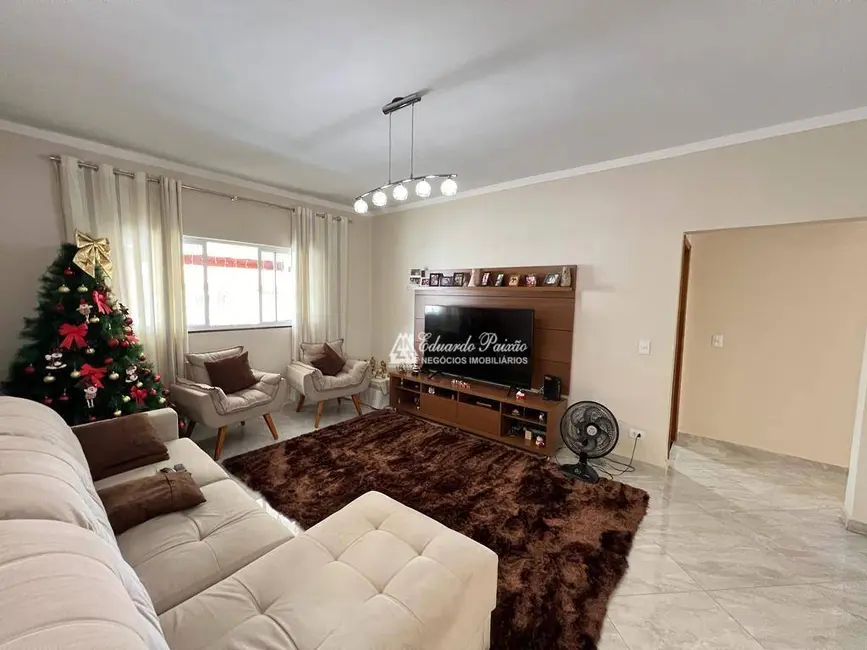 Foto 1 de Casa com 3 quartos à venda, 125m2 em Vila Milton, Guarulhos - SP