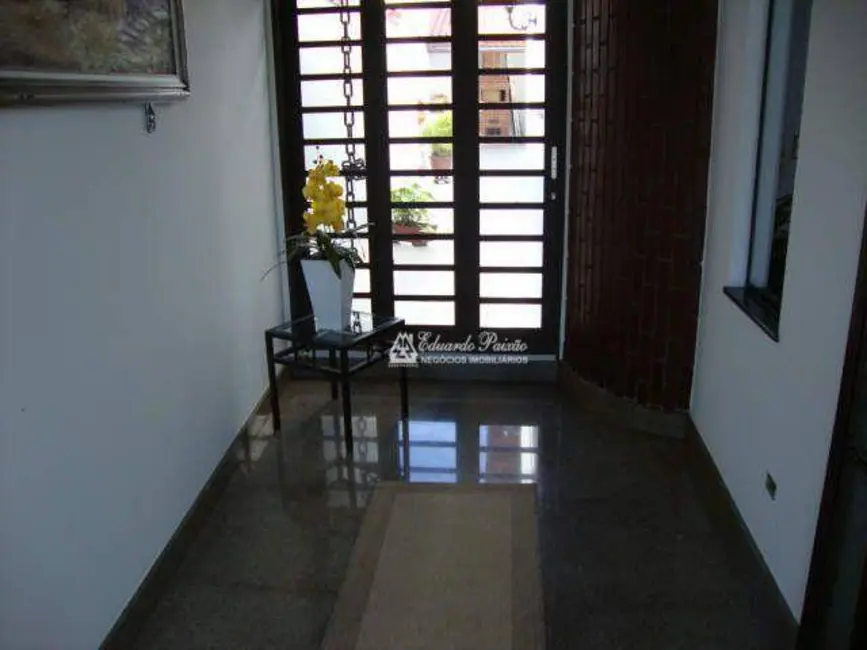 Sobrado com 3 quartos à venda, 235m2 em Vila Rosália, Guarulhos - SP - imagem 5 Foto 5 de Sobrado com 3 quartos à venda, 235m2 em Vila Rosália, Guarulhos - SP