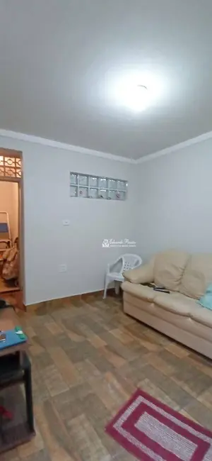 Casa com 3 quartos à venda, 125m2 em Jardim Palmira, Guarulhos - SP - imagem 4 Foto 4 de Casa com 3 quartos à venda, 125m2 em Jardim Palmira, Guarulhos - SP