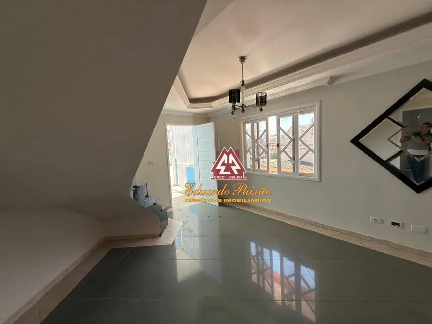 Sobrado com 3 quartos à venda, 178m2 em Vila Rosália, Guarulhos - SP - imagem 3 Foto 3 de Sobrado com 3 quartos à venda, 178m2 em Vila Rosália, Guarulhos - SP