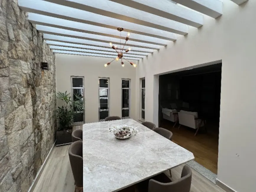 Foto 5 de Casa com 4 quartos à venda, 500m2 em Vila Galvão, Guarulhos - SP