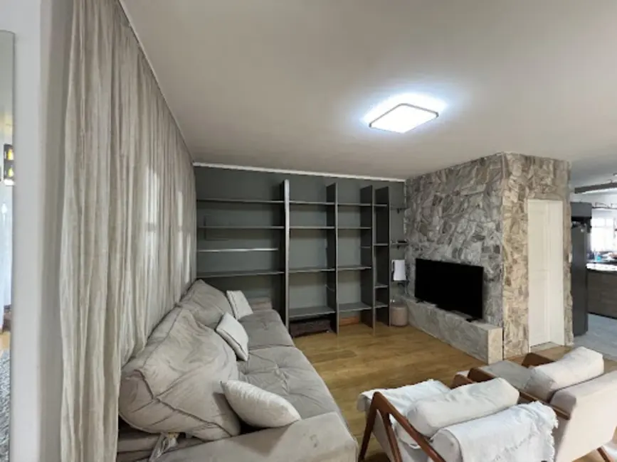 Foto 3 de Casa com 4 quartos à venda, 500m2 em Vila Galvão, Guarulhos - SP