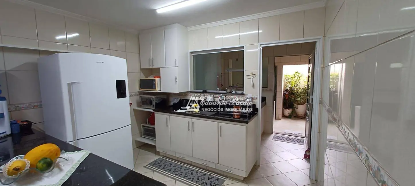 Foto 7 de Sobrado com 3 quartos à venda, 75m2 em Vila Galvão, Guarulhos - SP