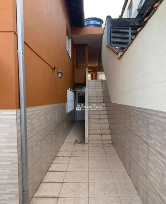 Foto 4 de Sobrado com 2 quartos para alugar, 130m2 em Jardim Paraventi, Guarulhos - SP