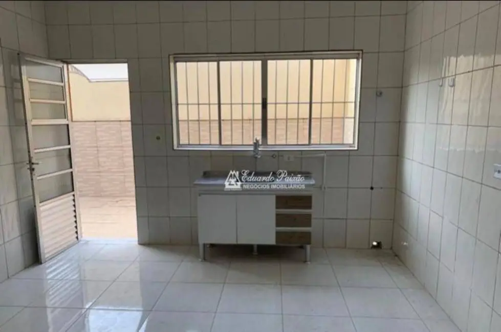 Foto 9 de Sobrado com 2 quartos para alugar, 130m2 em Jardim Paraventi, Guarulhos - SP