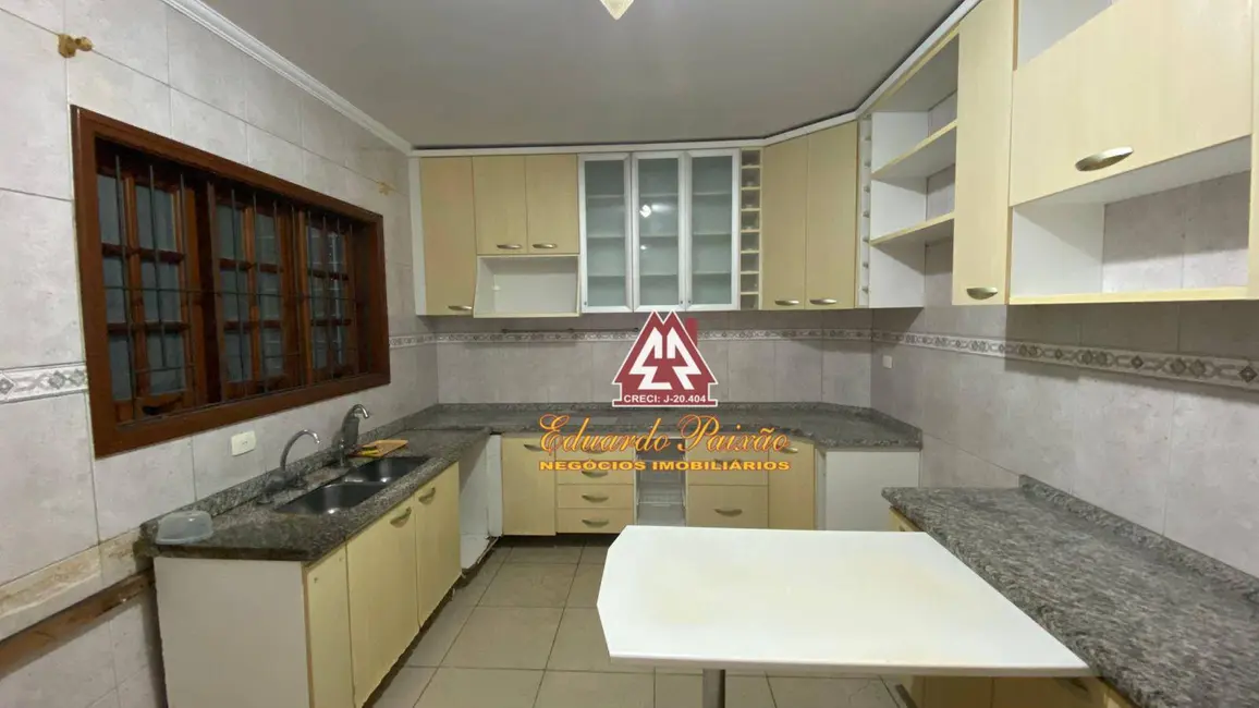 Sobrado com 3 quartos à venda, 114m2 em Jardim São Judas Tadeu, Guarulhos - SP - imagem 4 Foto 4 de Sobrado com 3 quartos à venda, 114m2 em Jardim São Judas Tadeu, Guarulhos - SP