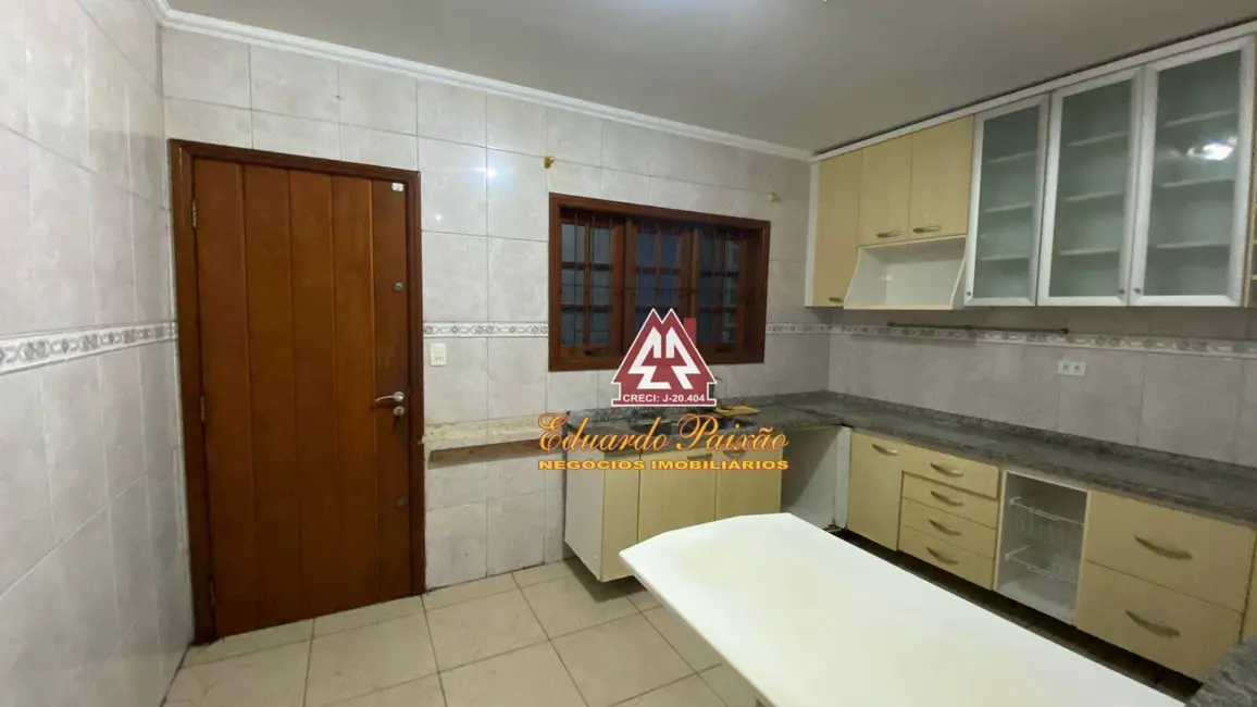 Sobrado com 3 quartos à venda, 114m2 em Jardim São Judas Tadeu, Guarulhos - SP - imagem 6 Foto 6 de Sobrado com 3 quartos à venda, 114m2 em Jardim São Judas Tadeu, Guarulhos - SP