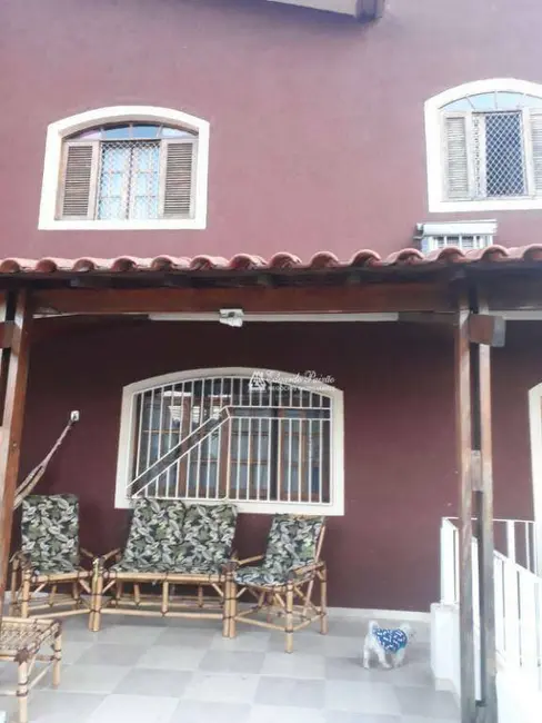 Sobrado com 3 quartos à venda, 180m2 em Vila Rosália, Guarulhos - SP - imagem 6 Foto 6 de Sobrado com 3 quartos à venda, 180m2 em Vila Rosália, Guarulhos - SP