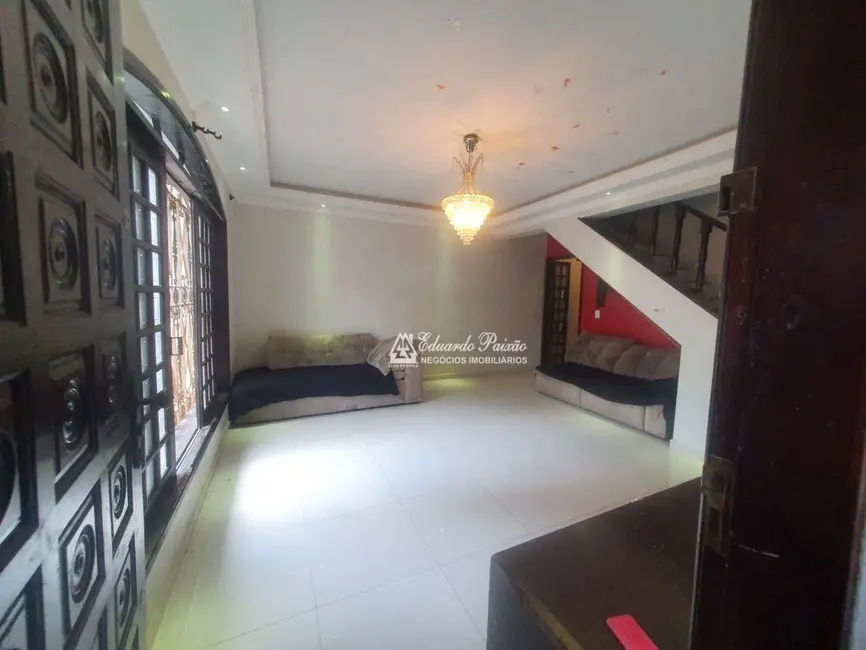 Foto 8 de Sobrado com 4 quartos à venda, 250m2 em Jardim Santa Mena, Guarulhos - SP
