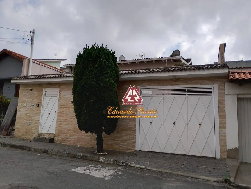 Casa com 3 quartos à venda e para alugar, 330m2 em Jardim São Judas Tadeu, Guarulhos - SP - imagem 6 Foto 6 de Casa com 3 quartos à venda e para alugar, 330m2 em Jardim São Judas Tadeu, Guarulhos - SP