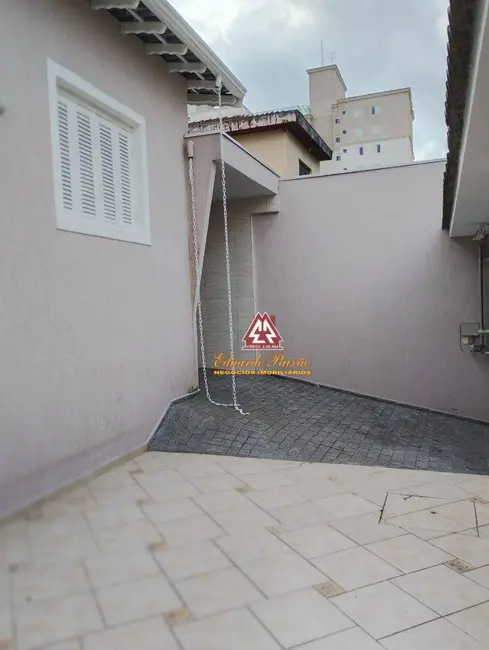 Casa com 3 quartos à venda e para alugar, 330m2 em Jardim São Judas Tadeu, Guarulhos - SP - imagem 9 Foto 9 de Casa com 3 quartos à venda e para alugar, 330m2 em Jardim São Judas Tadeu, Guarulhos - SP