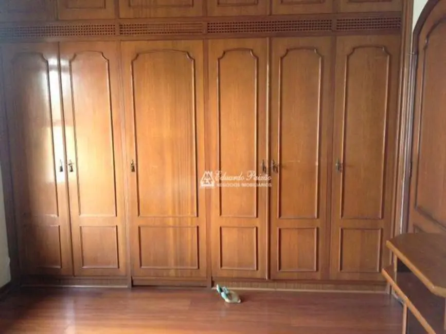 Sobrado com 5 quartos à venda, 600m2 em Jardim São Judas Tadeu, Guarulhos - SP - imagem 9 Foto 9 de Sobrado com 5 quartos à venda, 600m2 em Jardim São Judas Tadeu, Guarulhos - SP