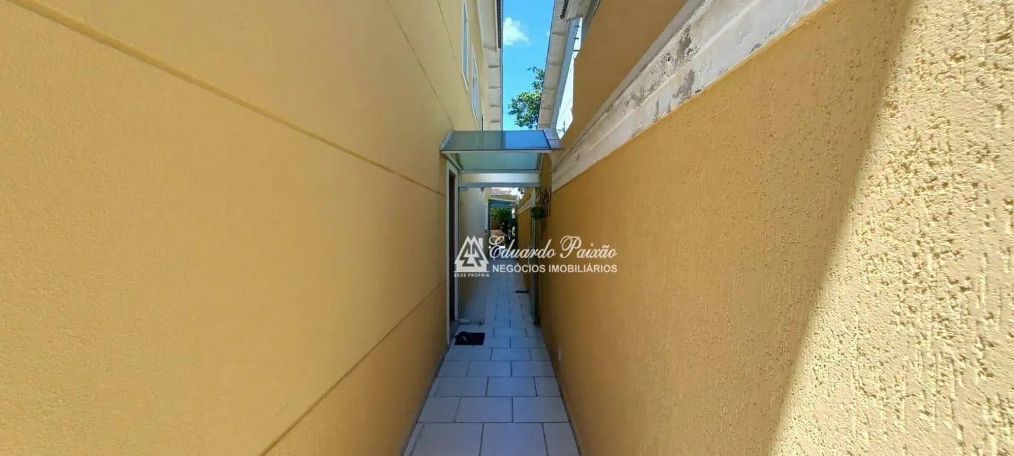 Foto 6 de Sobrado com 3 quartos à venda, 200m2 em Vila Milton, Guarulhos - SP