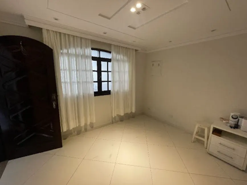 Foto 4 de Sobrado com 3 quartos à venda, 150m2 em Jardim Santa Mena, Guarulhos - SP