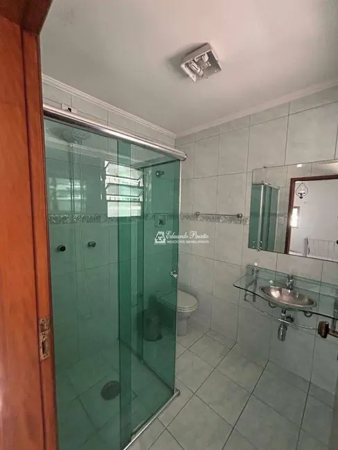 Sobrado com 4 quartos à venda, 250m2 em Vila Augusta, Guarulhos - SP - imagem 4 Foto 4 de Sobrado com 4 quartos à venda, 250m2 em Vila Augusta, Guarulhos - SP