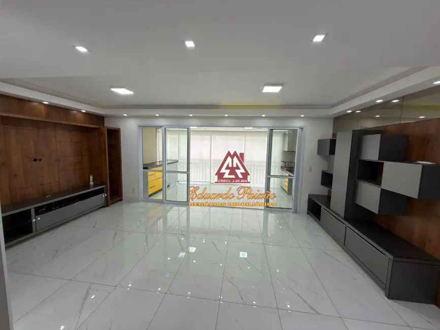 Foto 1 de Apartamento com 3 quartos à venda, 217m2 em Jardim Flor da Montanha, Guarulhos - SP