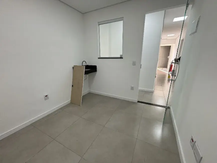 Sala Comercial para alugar em Vila Rosália, Guarulhos - SP - imagem 4 Foto 4 de Sala Comercial para alugar em Vila Rosália, Guarulhos - SP