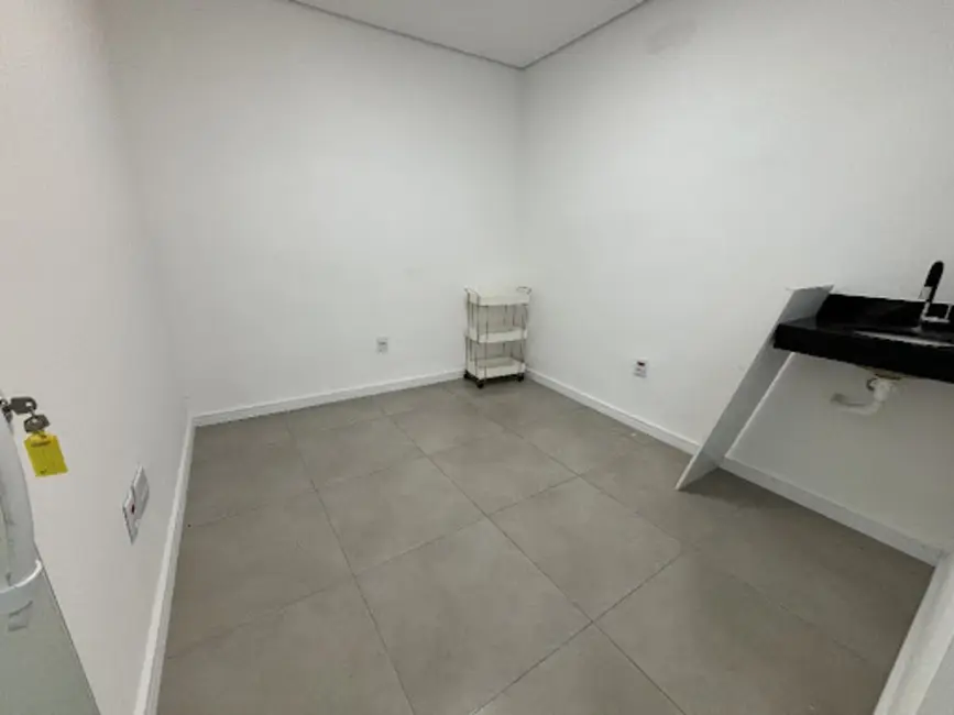 Sala Comercial para alugar em Vila Rosália, Guarulhos - SP - imagem 2 Foto 2 de Sala Comercial para alugar em Vila Rosália, Guarulhos - SP