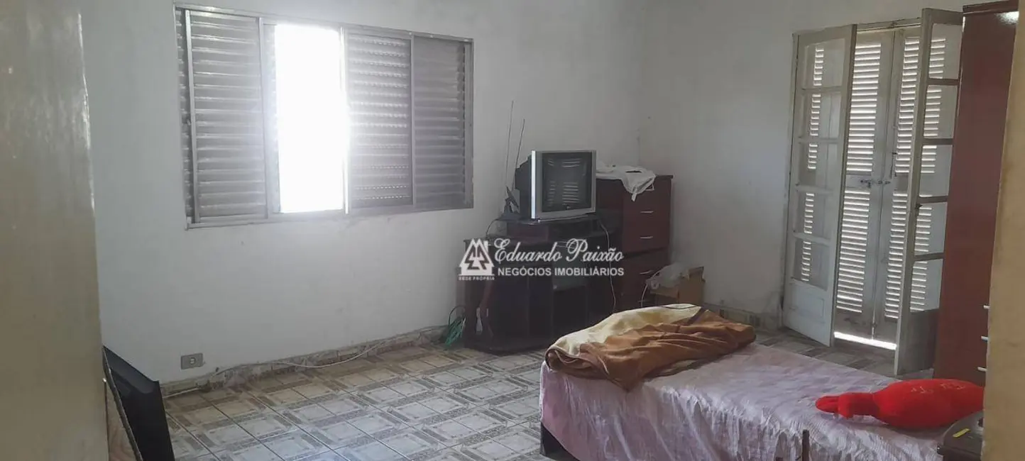Foto 9 de Sobrado com 3 quartos à venda, 250m2 em Jardim Santa Cecília, Guarulhos - SP