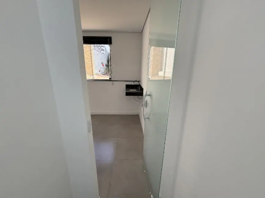 Sala Comercial para alugar, 10m2 em Vila Rosália, Guarulhos - SP - imagem 4 Foto 4 de Sala Comercial para alugar, 10m2 em Vila Rosália, Guarulhos - SP