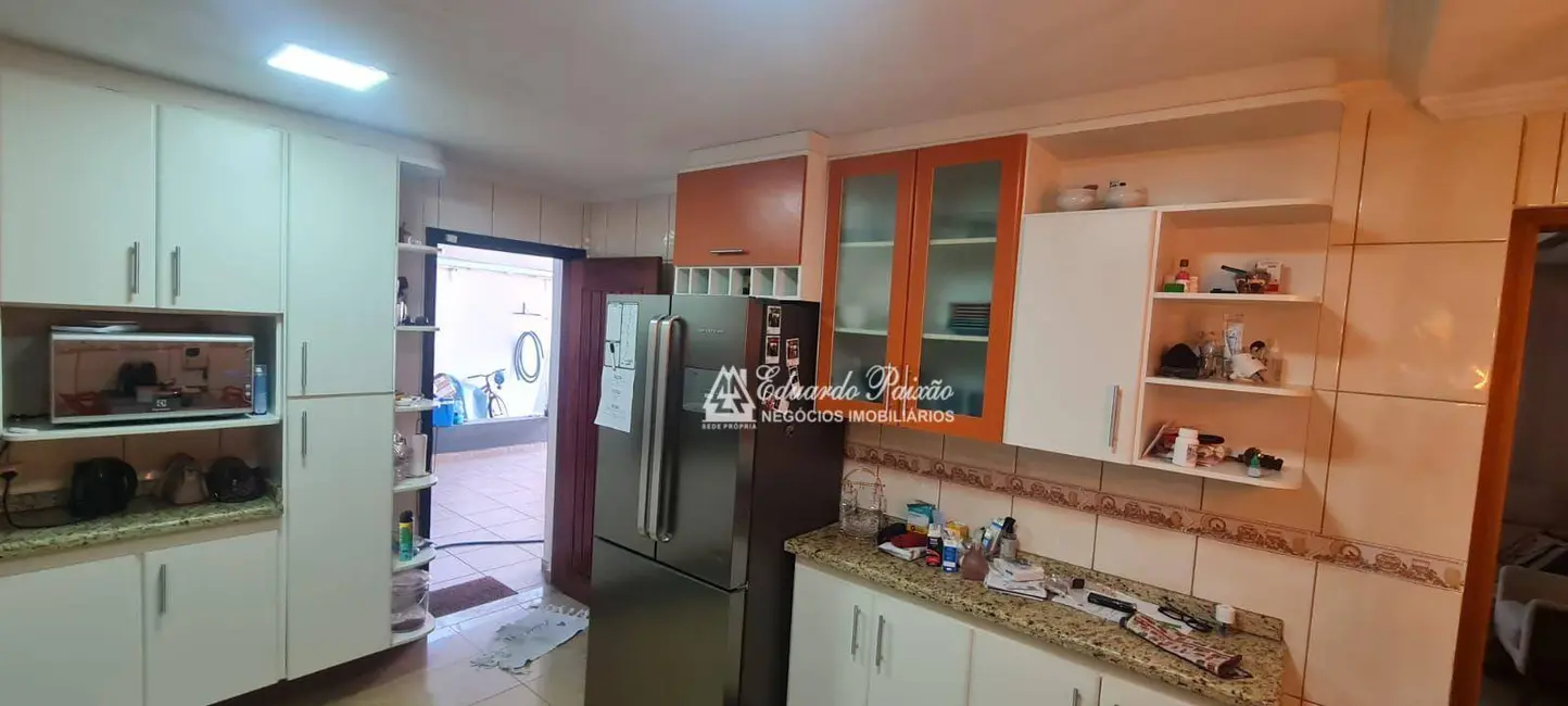 Casa com 3 quartos à venda, 160m2 em Vila Aliança, Guarulhos - SP - imagem 5 Foto 5 de Casa com 3 quartos à venda, 160m2 em Vila Aliança, Guarulhos - SP