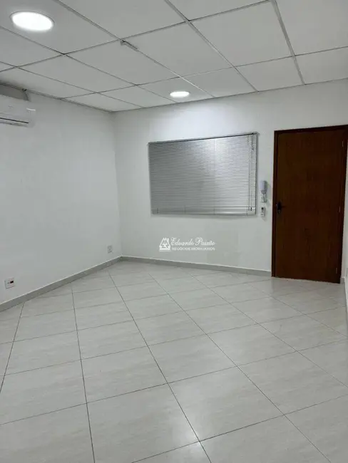 Foto 2 de Sala Comercial para alugar, 23m2 em Jardim Santa Mena, Guarulhos - SP