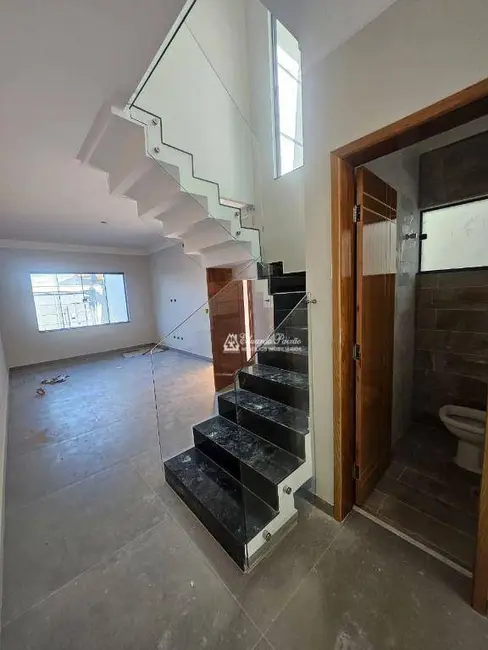 Foto 6 de Sobrado com 3 quartos à venda, 200m2 em Jardim Vila Galvão, Guarulhos - SP