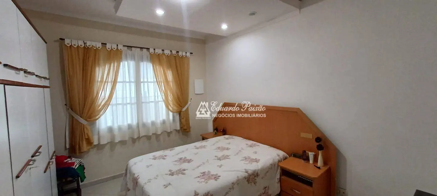 Casa com 3 quartos à venda, 181m2 em Jardim Santa Mena, Guarulhos - SP - imagem 8 Foto 8 de Casa com 3 quartos à venda, 181m2 em Jardim Santa Mena, Guarulhos - SP