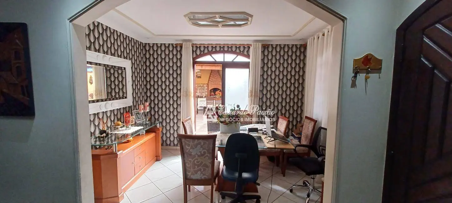 Casa de Condomínio com 3 quartos à venda, 257m2 em Cocaia, Guarulhos - SP - imagem 5 Foto 5 de Casa de Condomínio com 3 quartos à venda, 257m2 em Cocaia, Guarulhos - SP