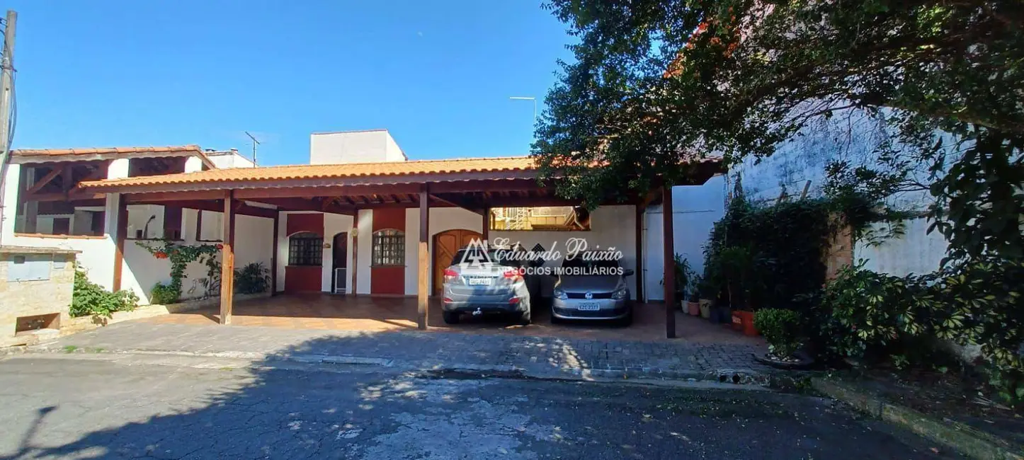 Casa de Condomínio com 3 quartos à venda, 257m2 em Cocaia, Guarulhos - SP - imagem 3 Foto 3 de Casa de Condomínio com 3 quartos à venda, 257m2 em Cocaia, Guarulhos - SP