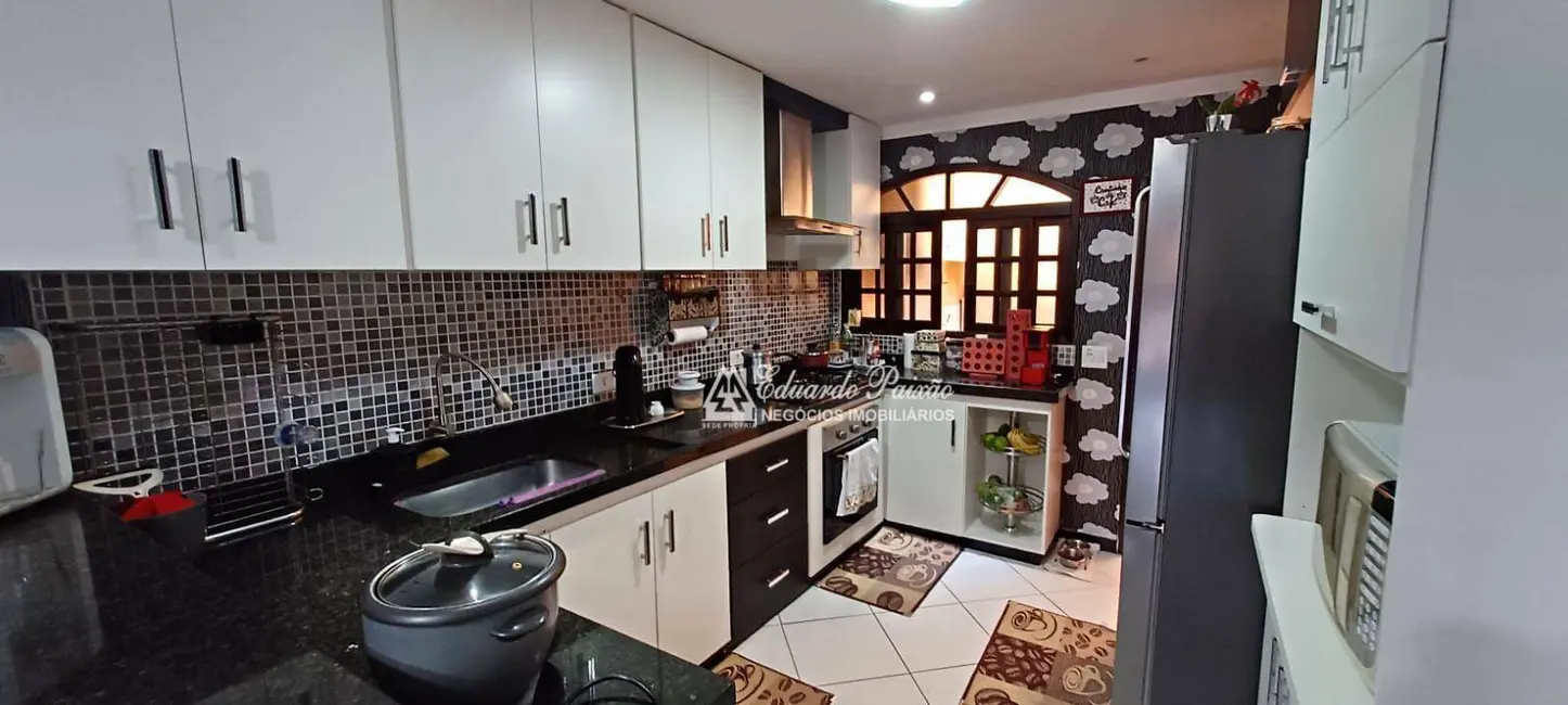 Casa de Condomínio com 3 quartos à venda, 257m2 em Cocaia, Guarulhos - SP - imagem 8 Foto 8 de Casa de Condomínio com 3 quartos à venda, 257m2 em Cocaia, Guarulhos - SP