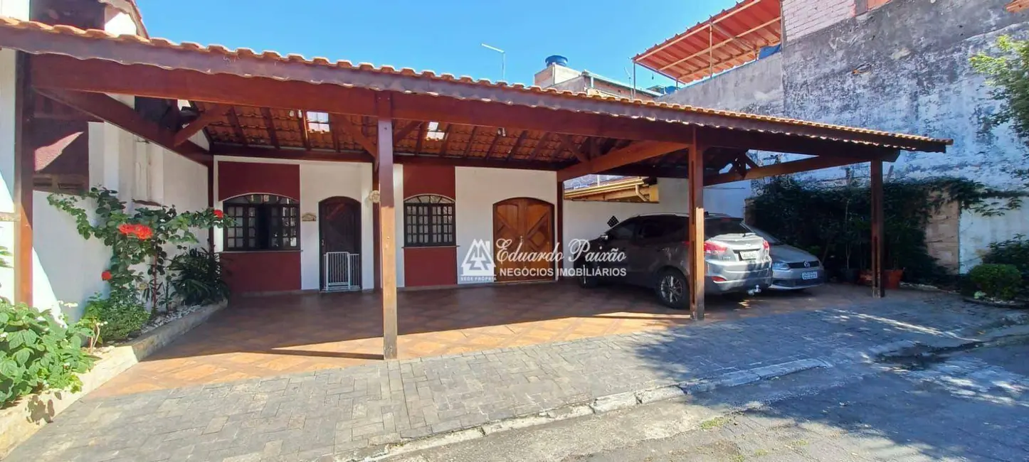Casa de Condomínio com 3 quartos à venda, 257m2 em Cocaia, Guarulhos - SP - imagem 2 Foto 2 de Casa de Condomínio com 3 quartos à venda, 257m2 em Cocaia, Guarulhos - SP