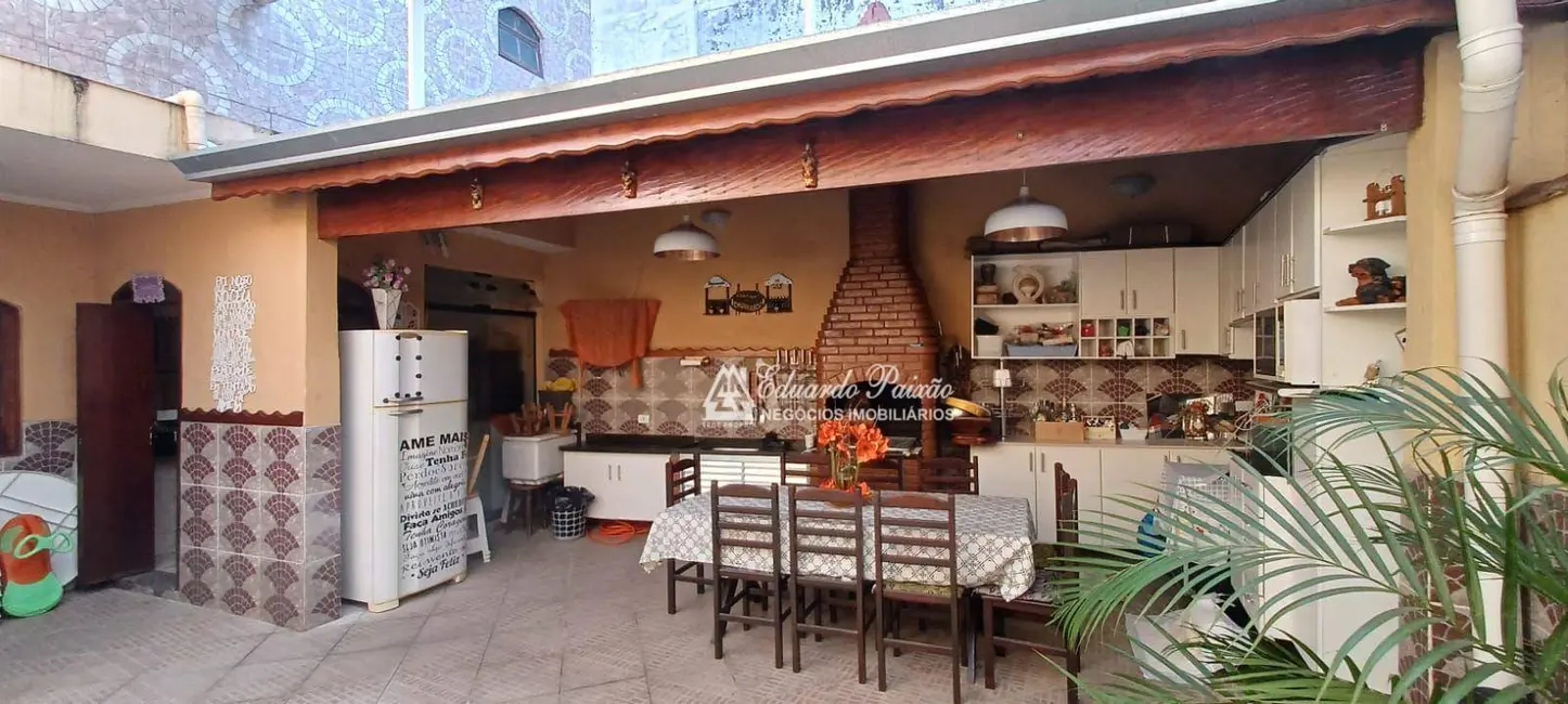 Casa de Condomínio com 3 quartos à venda, 257m2 em Cocaia, Guarulhos - SP - imagem 1 Foto 1 de Casa de Condomínio com 3 quartos à venda, 257m2 em Cocaia, Guarulhos - SP