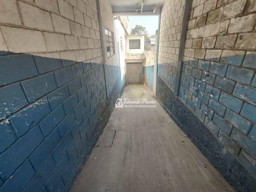 Armazém / Galpão para alugar, 350m2 em Vila Antonieta, Guarulhos - SP - imagem 7 Foto 7 de Armazém / Galpão para alugar, 350m2 em Vila Antonieta, Guarulhos - SP