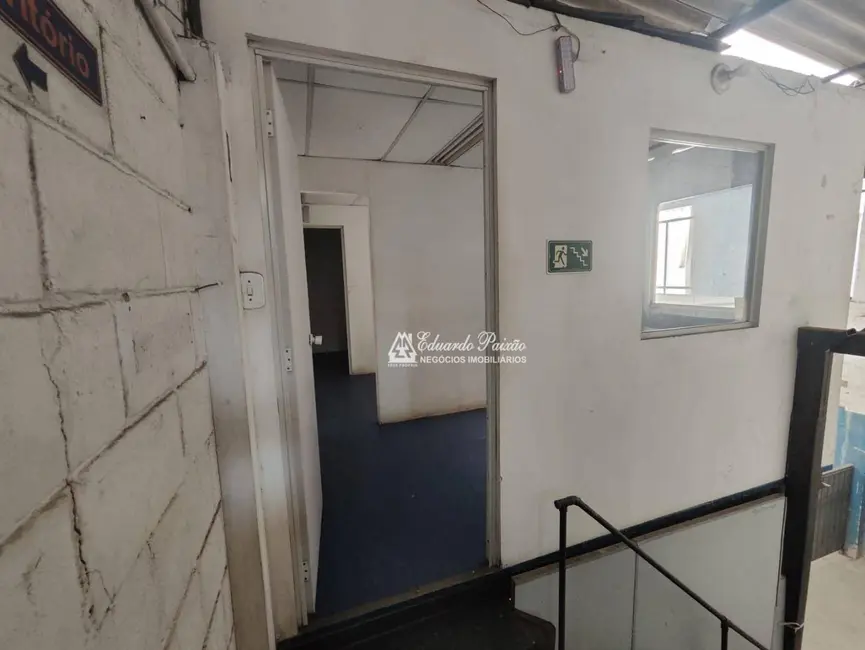 Armazém / Galpão para alugar, 350m2 em Vila Antonieta, Guarulhos - SP - imagem 9 Foto 9 de Armazém / Galpão para alugar, 350m2 em Vila Antonieta, Guarulhos - SP