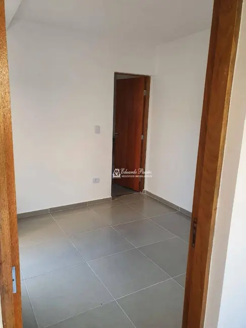 Loft / Flat com 1 quarto para alugar, 32m2 em Jardim Dourado, Guarulhos - SP - imagem 8 Foto 8 de Loft / Flat com 1 quarto para alugar, 32m2 em Jardim Dourado, Guarulhos - SP