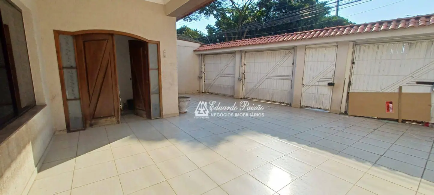 Casa com 3 quartos para alugar, 450m2 em Vila Rosália, Guarulhos - SP - imagem 3 Foto 3 de Casa com 3 quartos para alugar, 450m2 em Vila Rosália, Guarulhos - SP