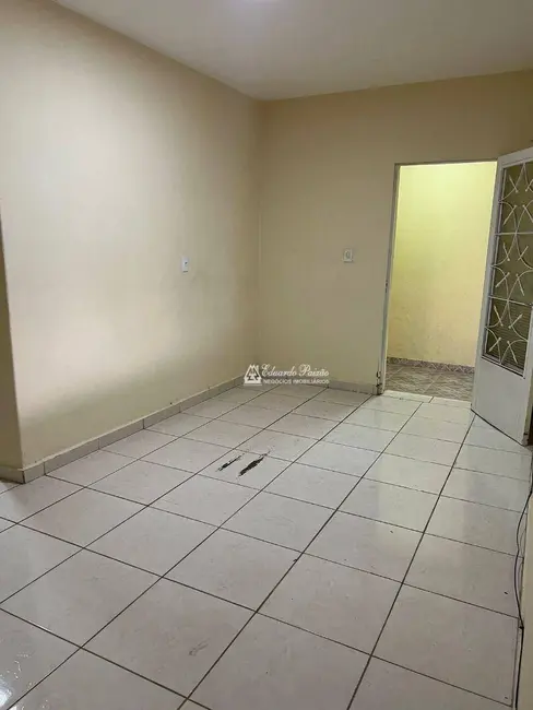 Foto 2 de Casa com 1 quarto para alugar, 40m2 em Jardim Palmira, Guarulhos - SP