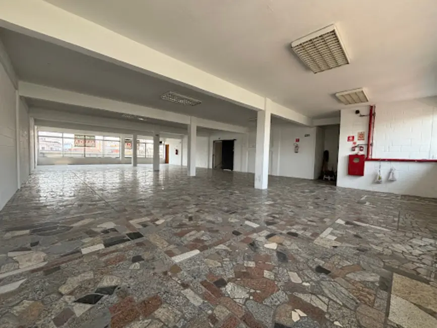 Foto 9 de Sala Comercial para alugar, 518m2 em Jardim Paraventi, Guarulhos - SP